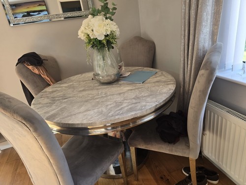 Seater round dining table - 4,