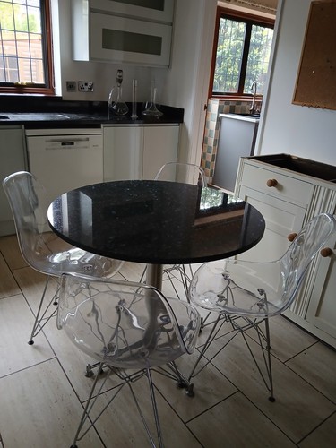 Round dining table - round, 4