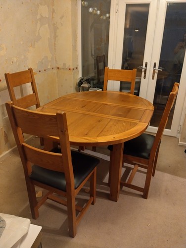 Round dining table and - round,