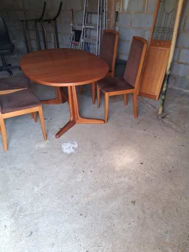 Round wood dining - round,